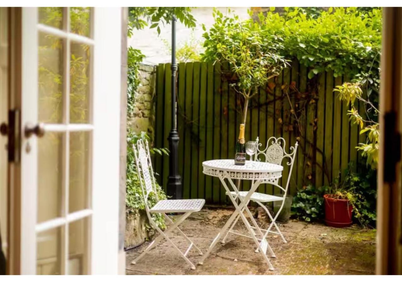 Joivy Boutique With Patio In New Town Edinburgh