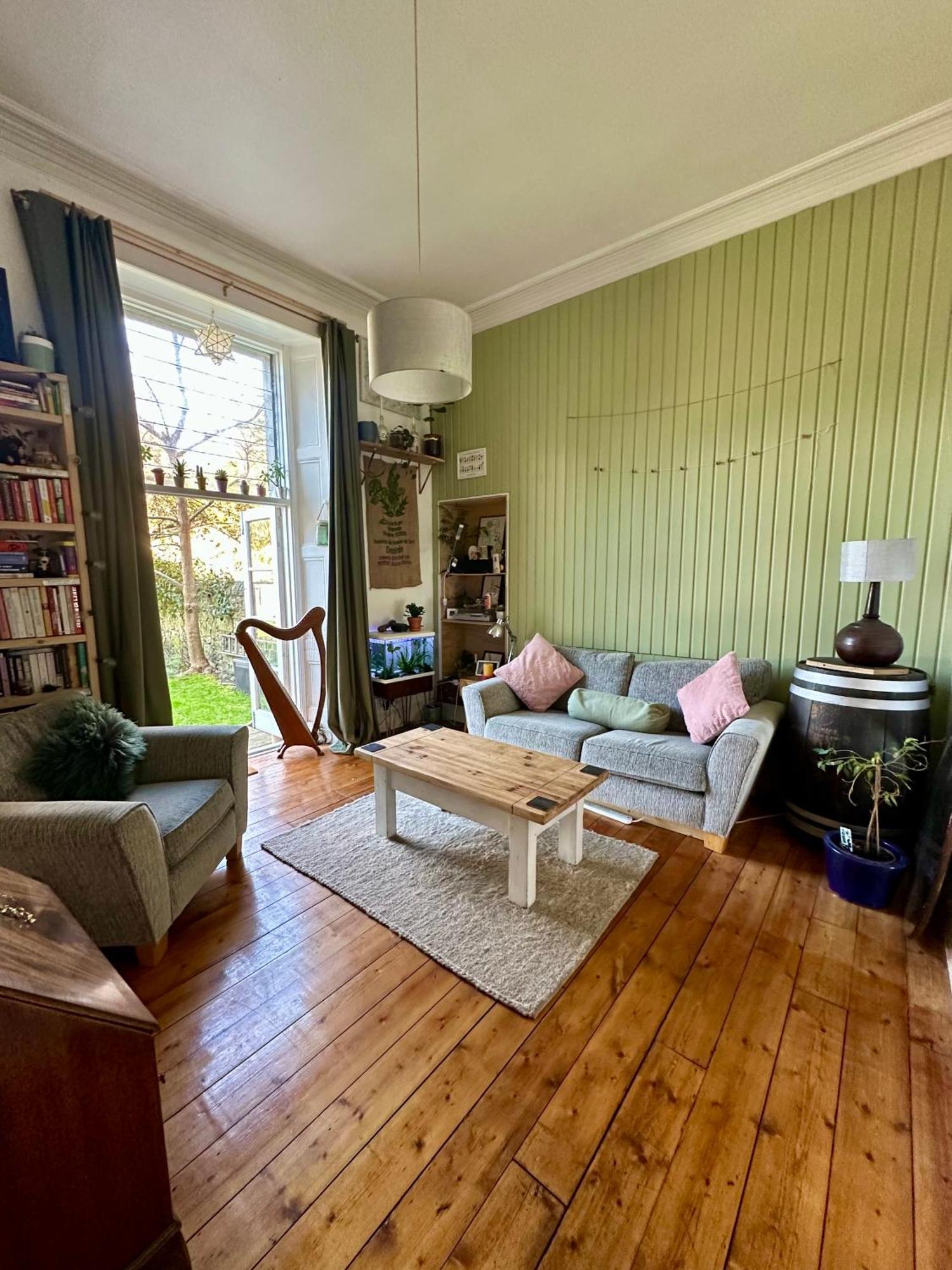 Quirky Apartment In Leith *