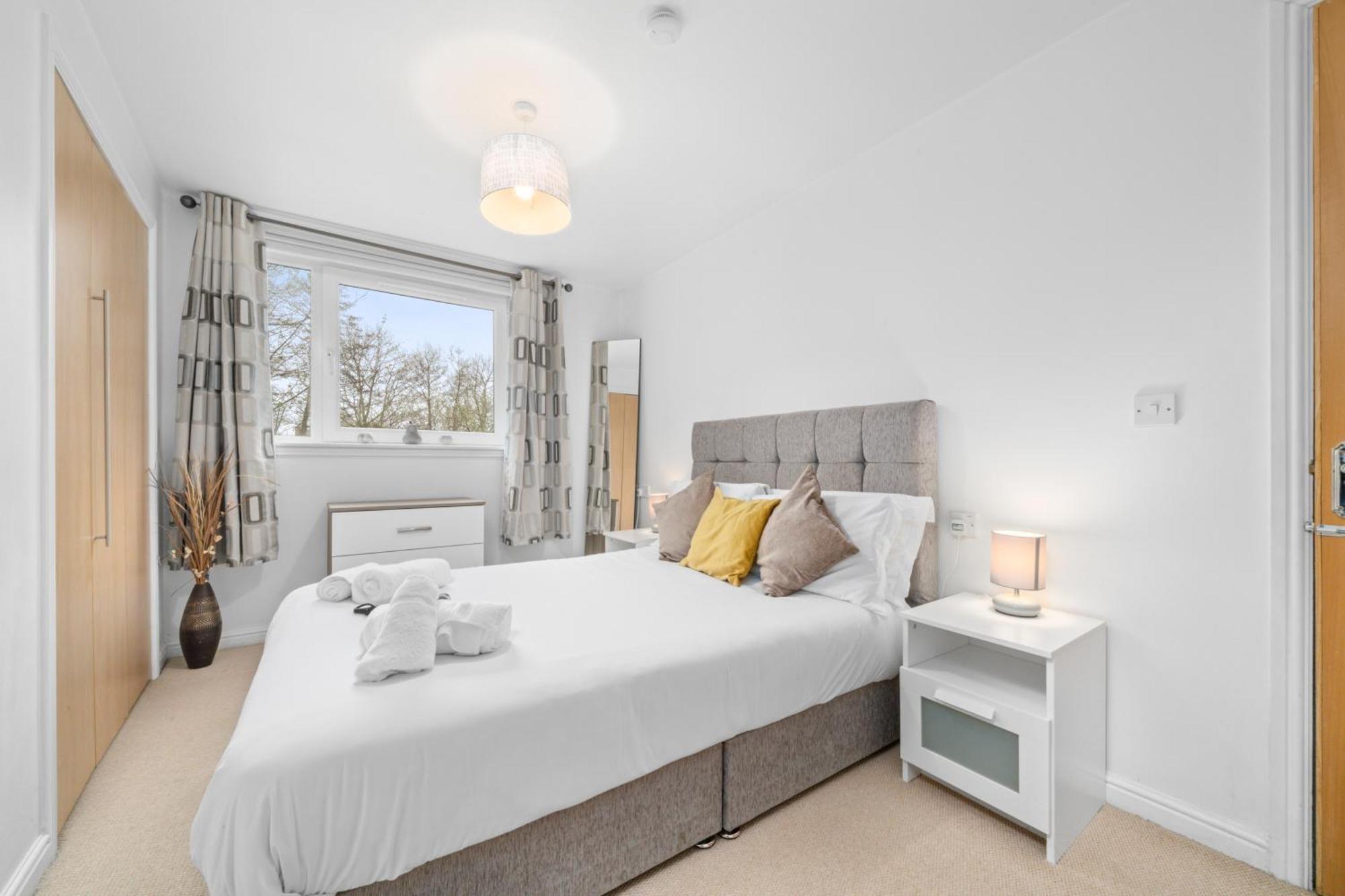 Saughton With Views Of Water Of Leith * EDI