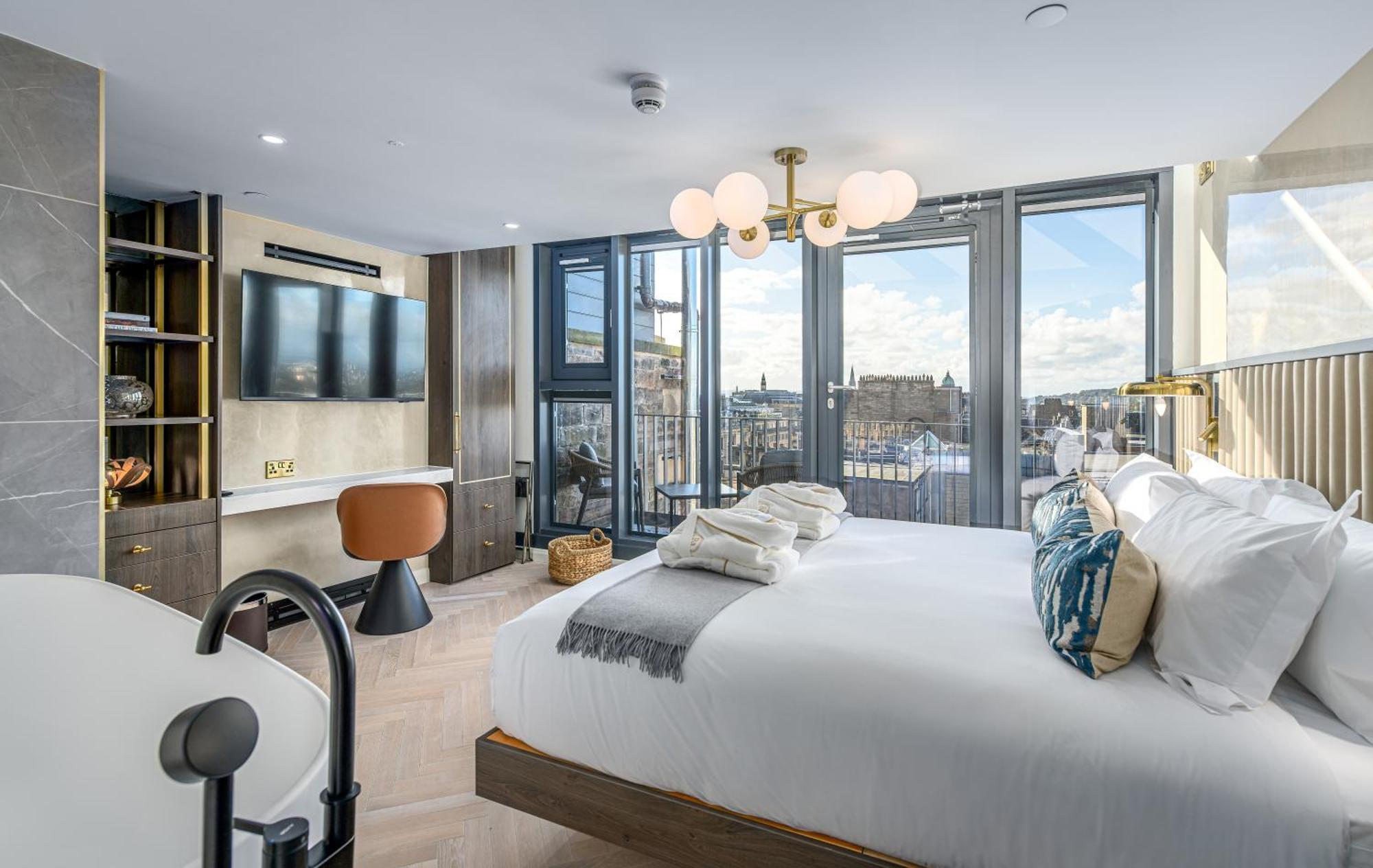 The Righ Penthouse
