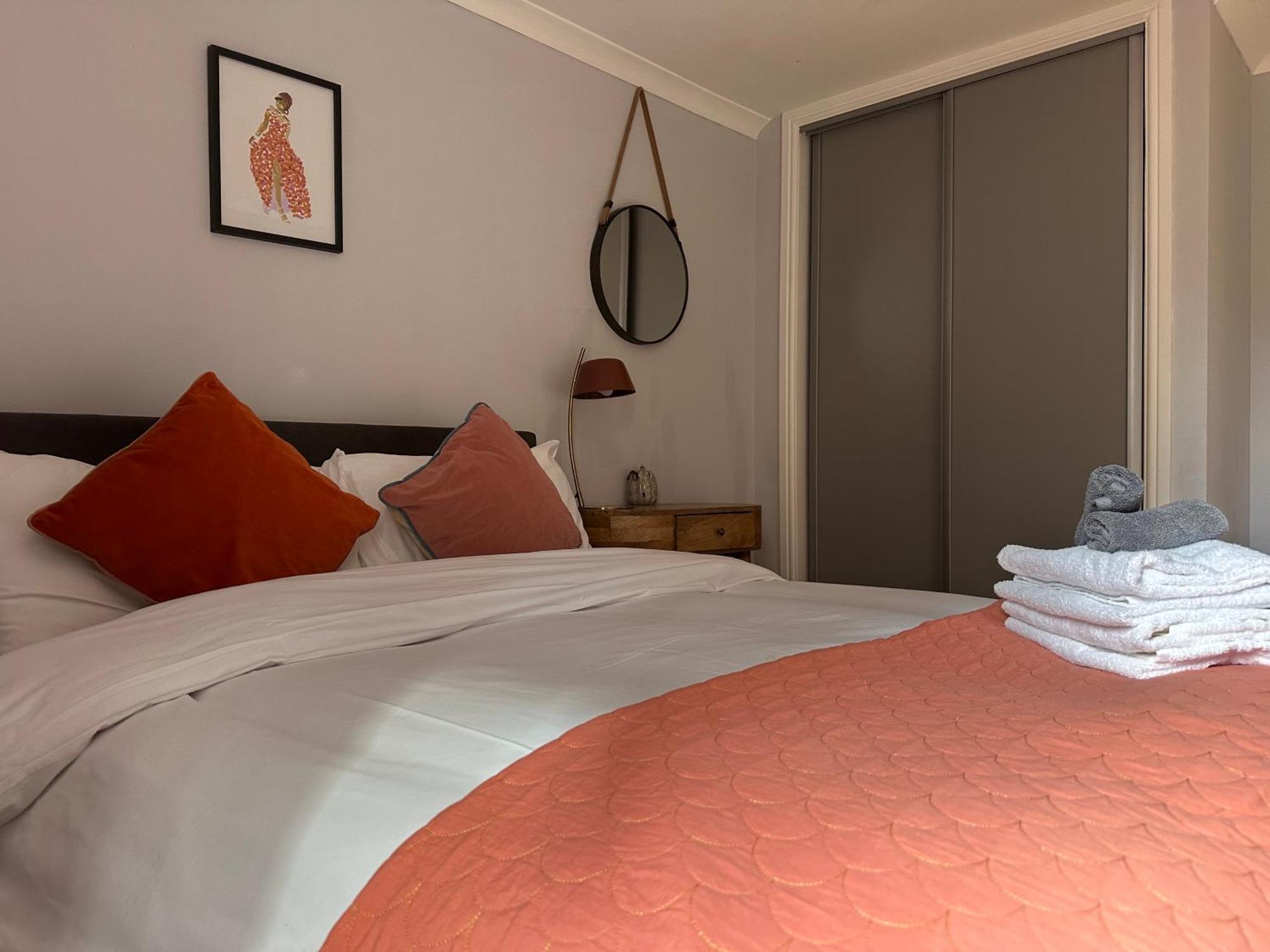 Apartment Private Main Door Lovely 2 Bedroom