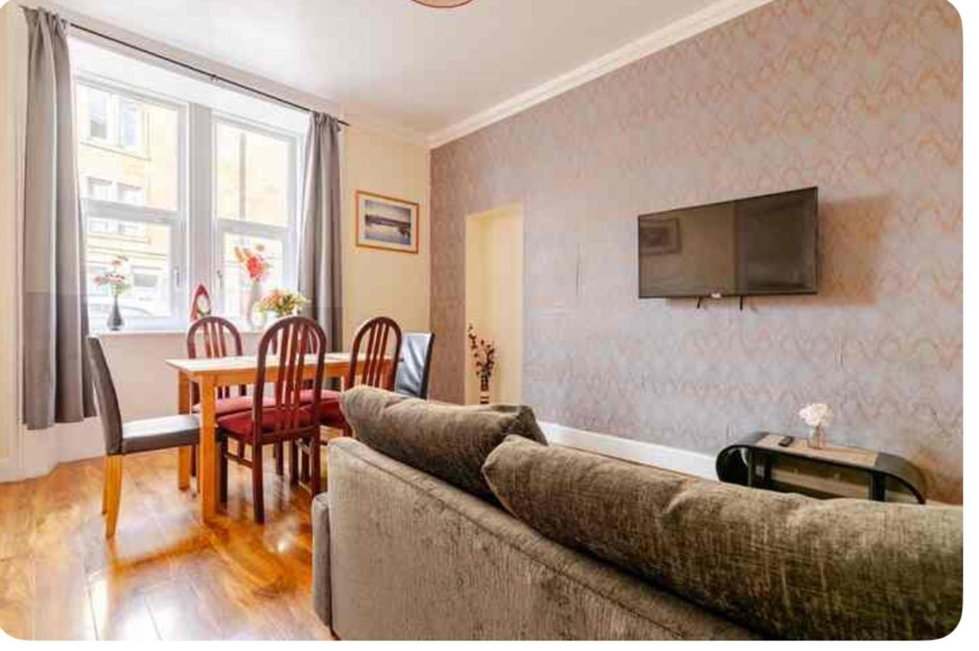 Apartment Charming 3-bed In