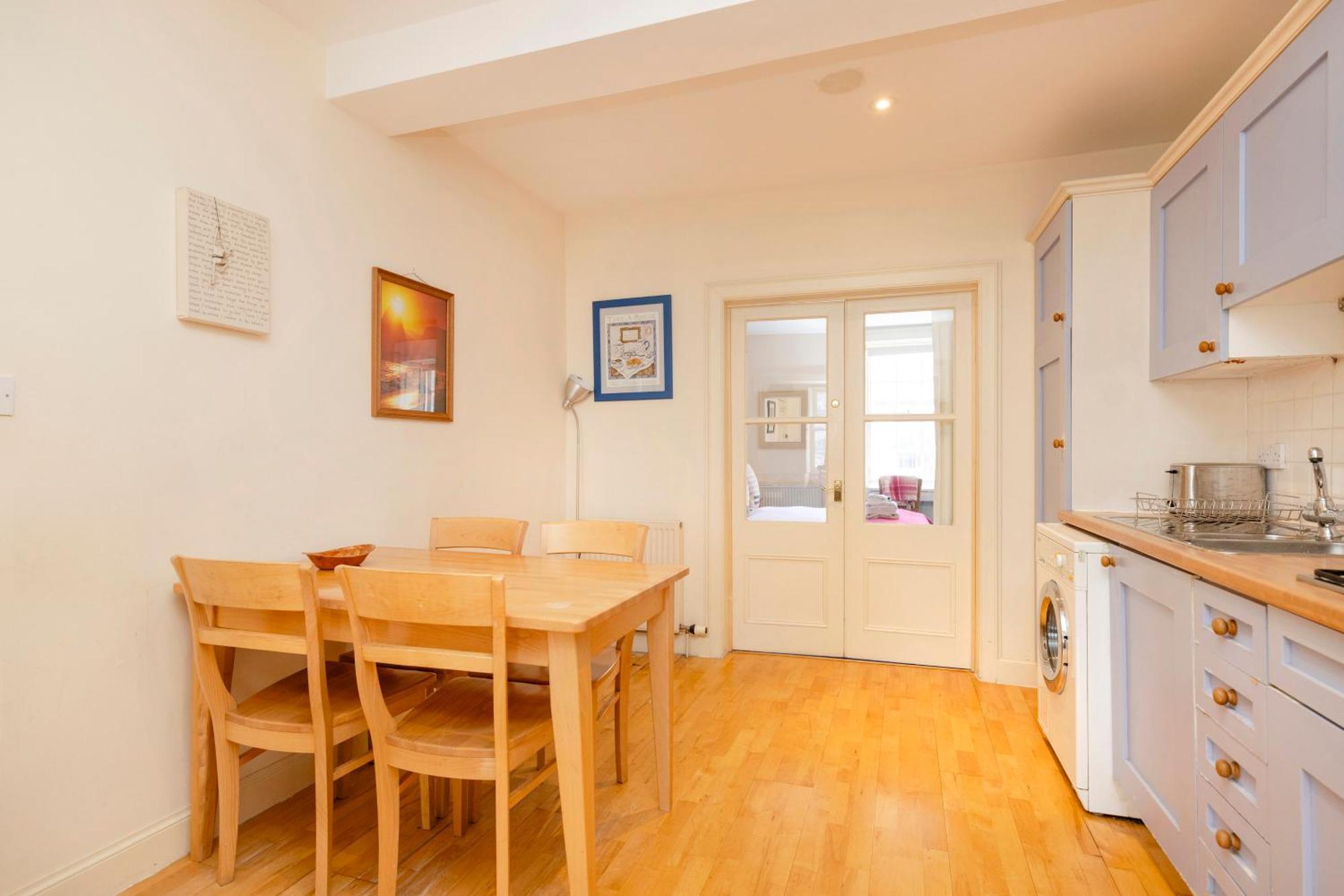 Joivy Gorgeous 2-bed Flat Near Castle