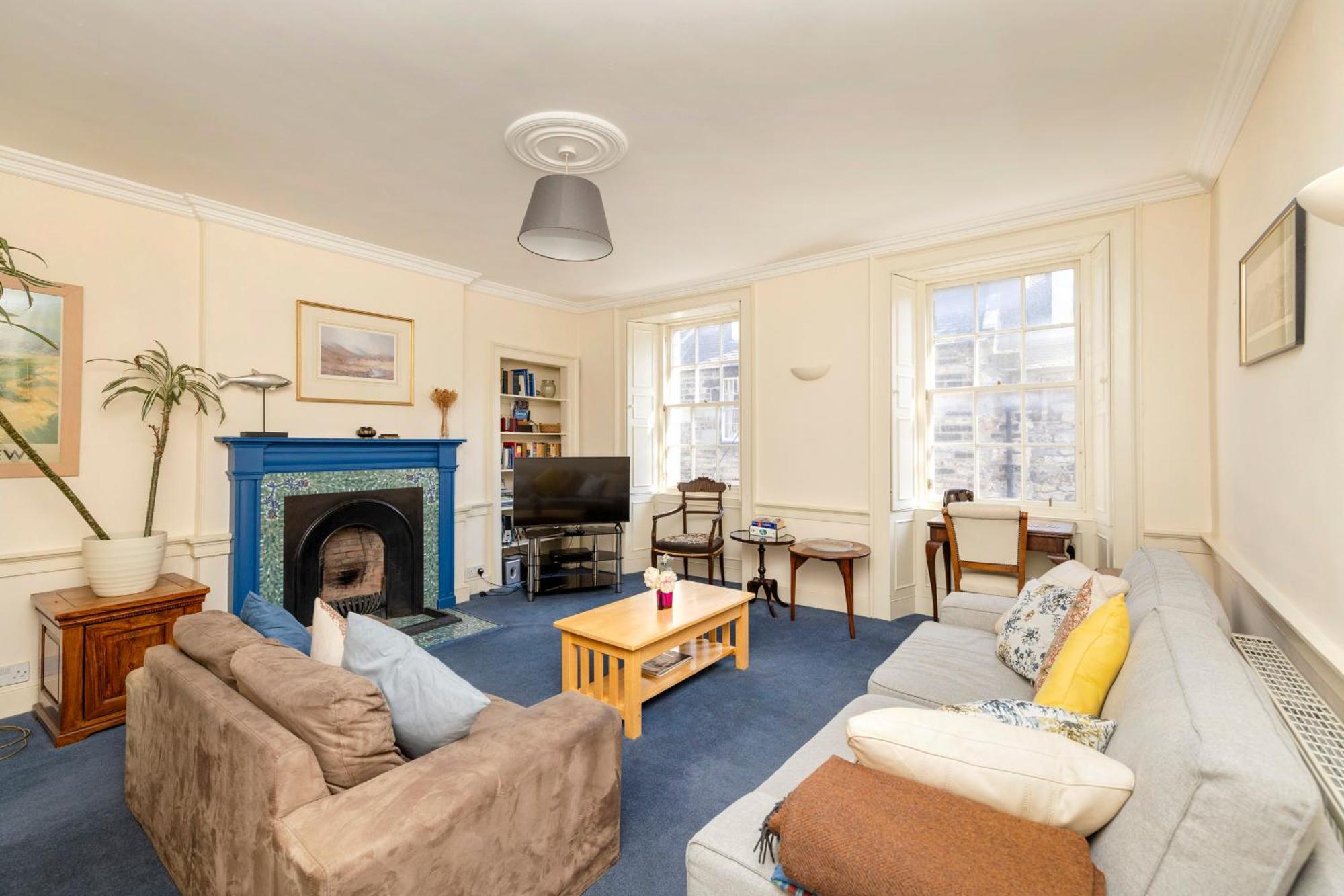 Joivy Gorgeous 2-bed Flat Near Castle Apartment *