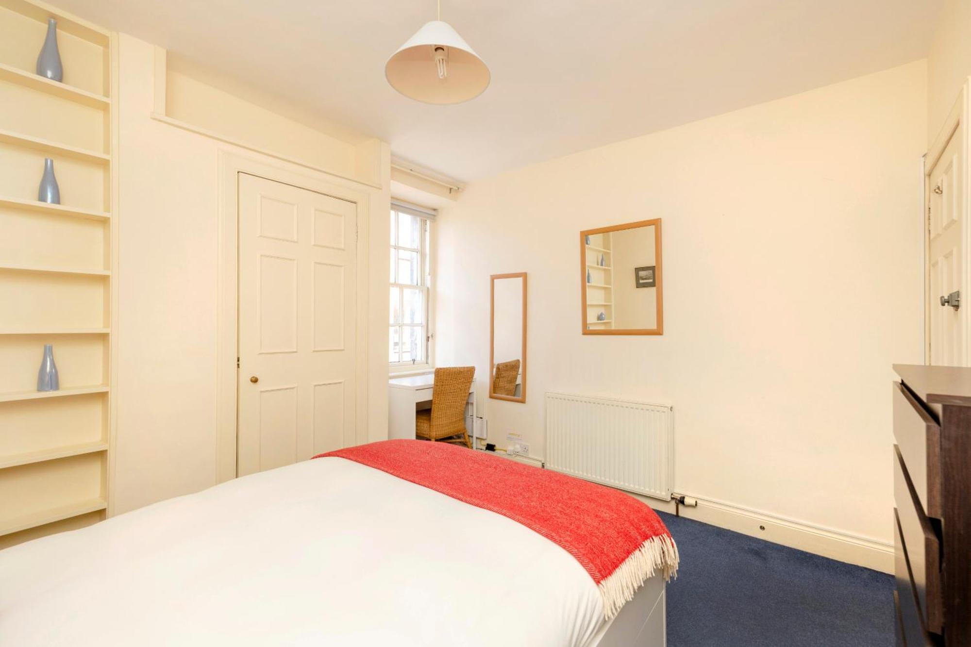 Apartment Joivy Gorgeous 2-bed Flat Near Castle