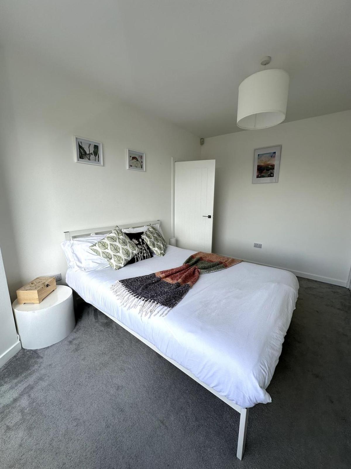 Kaimes Kip Stylish Five Bedroom Holiday home
