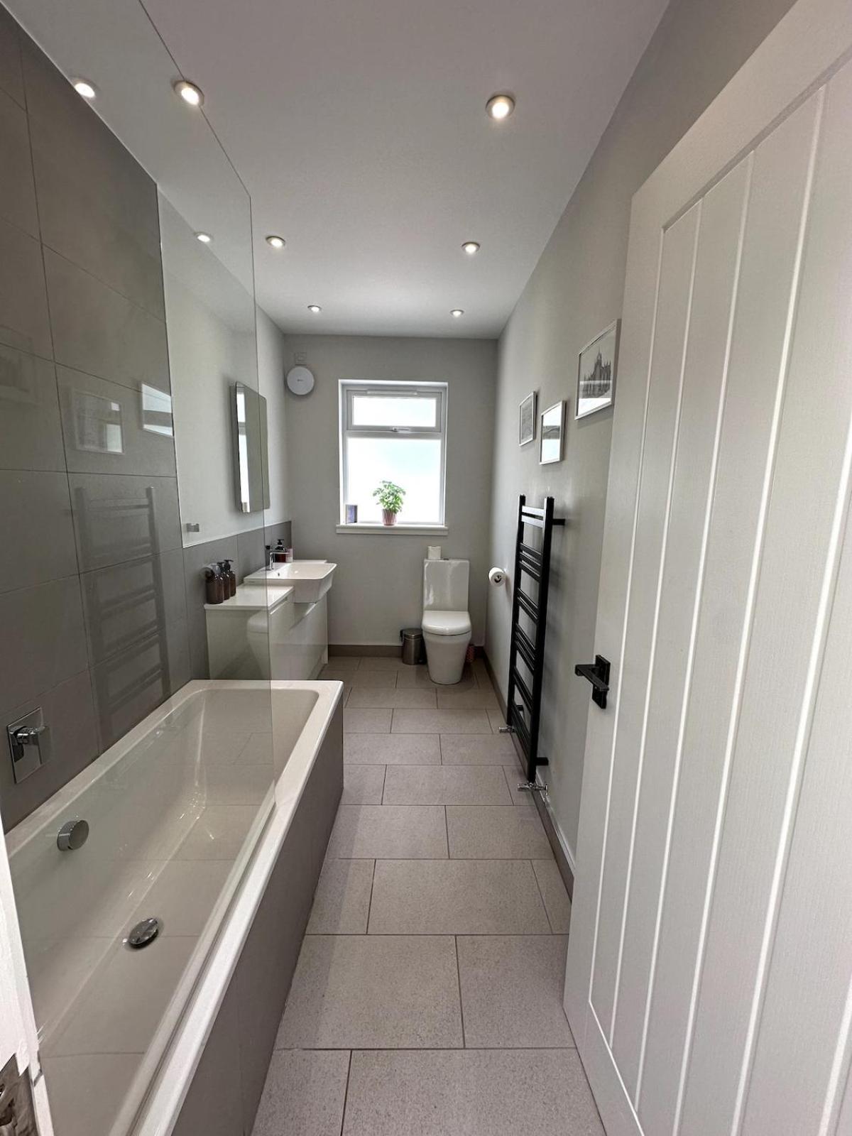 Kaimes Kip Stylish Five Bedroom * Edinburgh