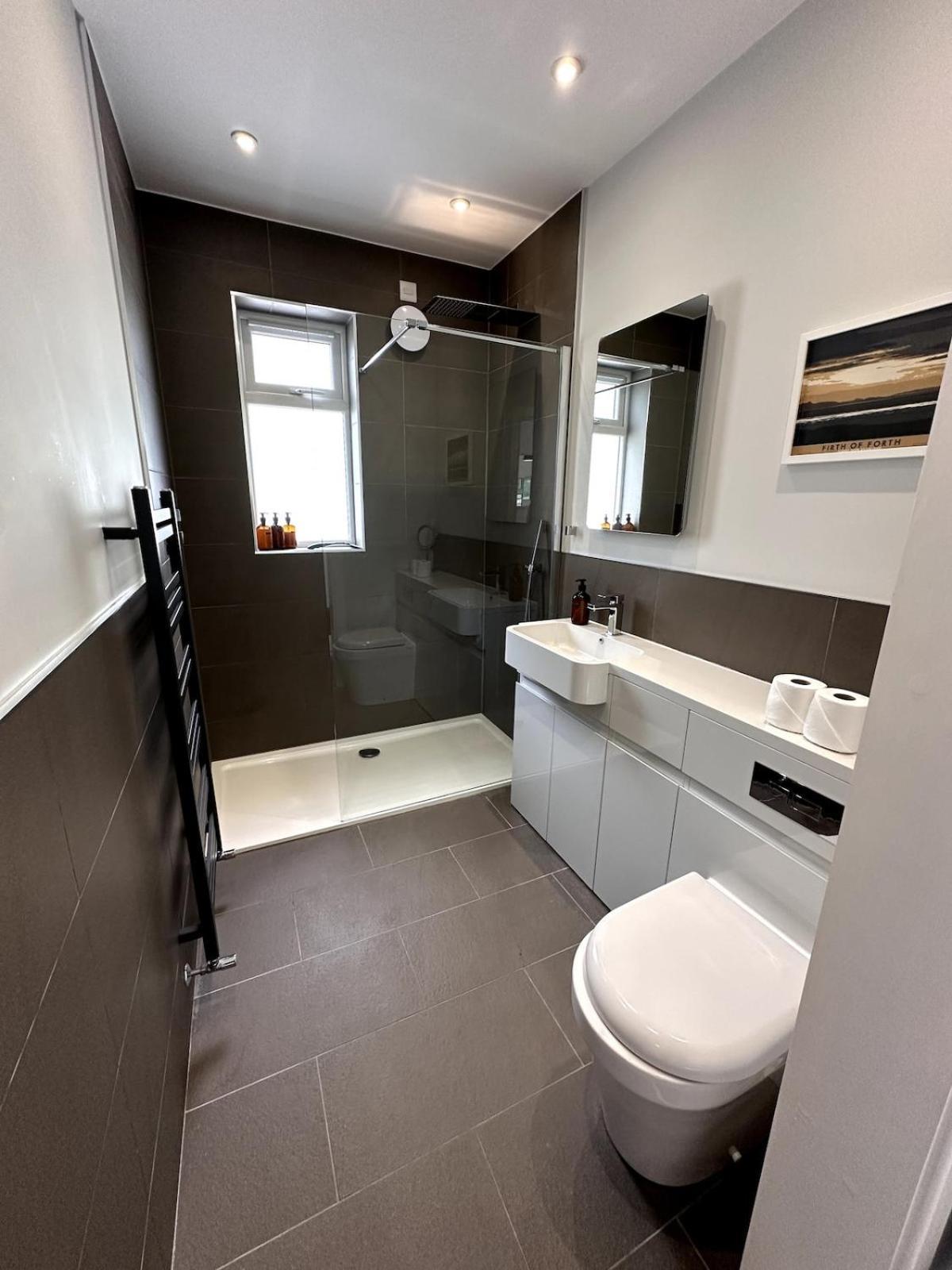 Holiday home Kaimes Kip Stylish Five Bedroom *
