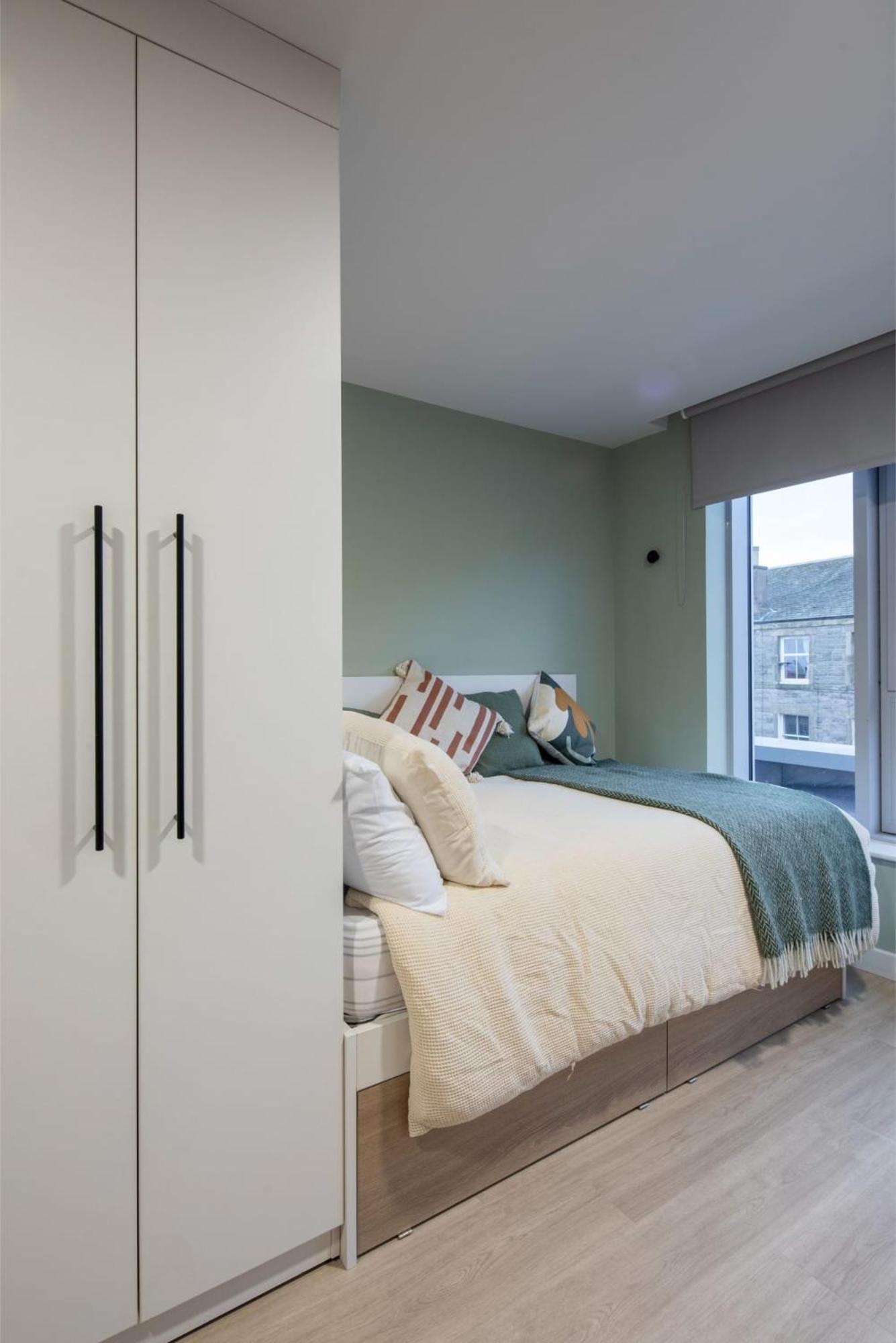 Student Only Norton's Student Living In Apartment Edinburgh