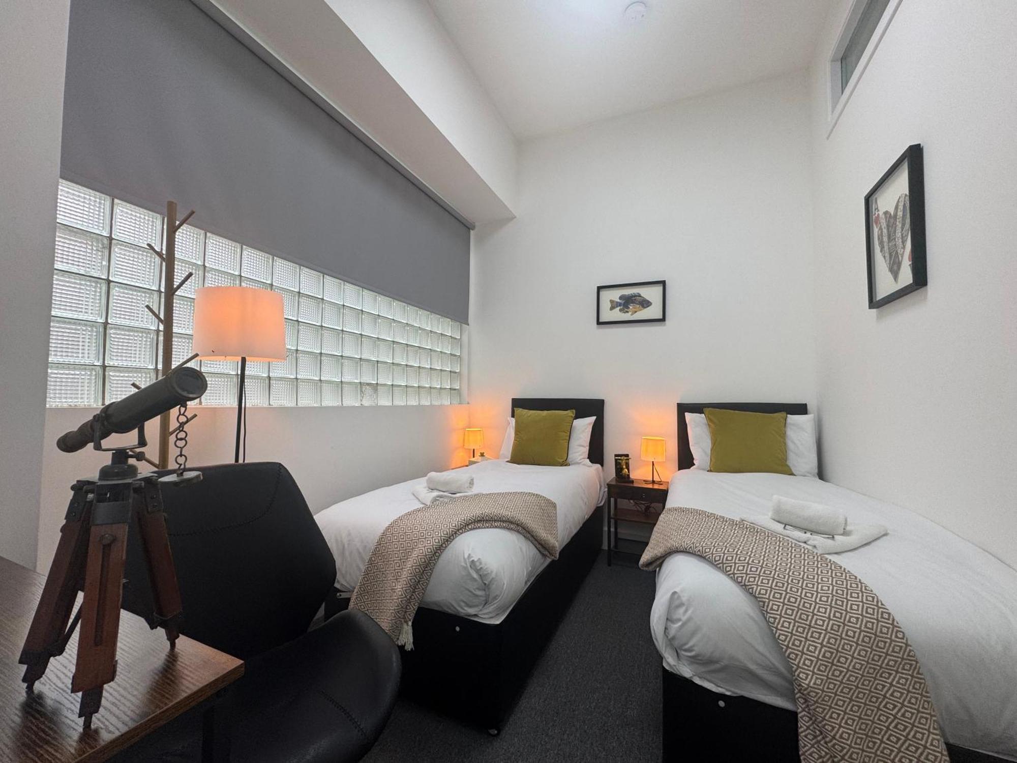 Aparthotel Squarezzz - Group *