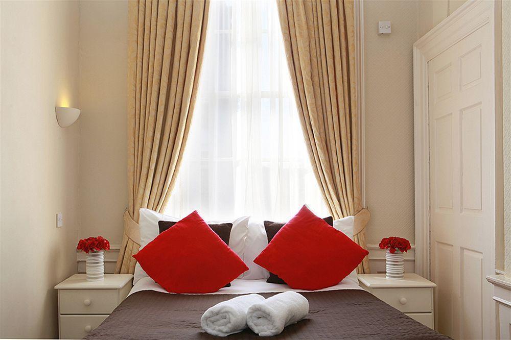 Townhouse 3*