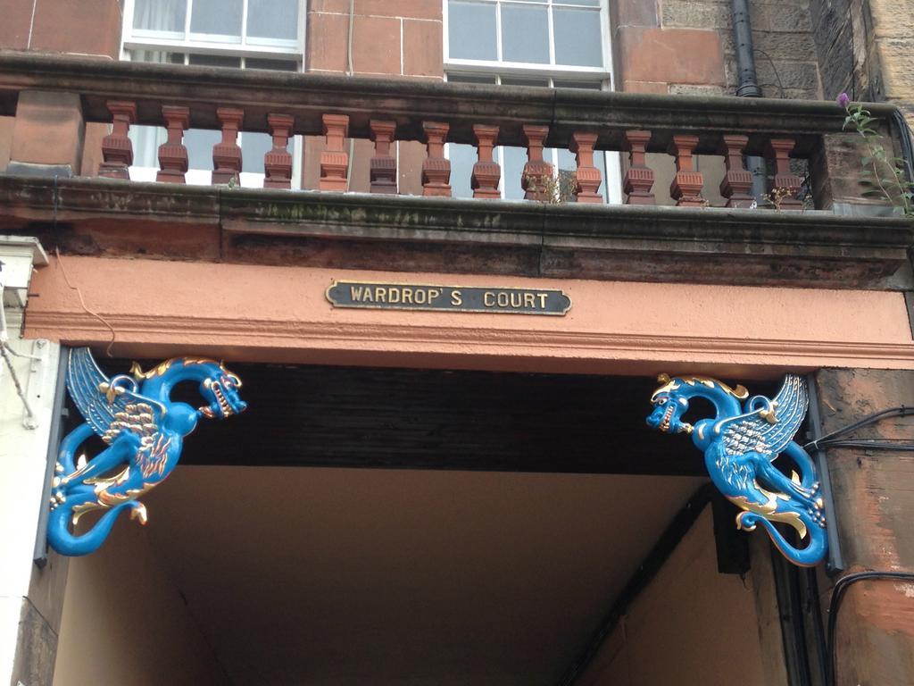 Writers View, Royal Mile Apartment *