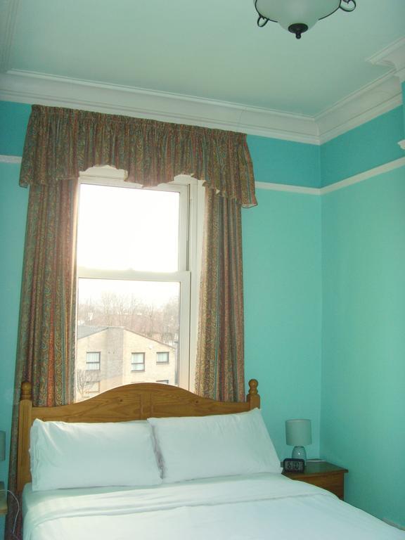 Twin Lions Hotel