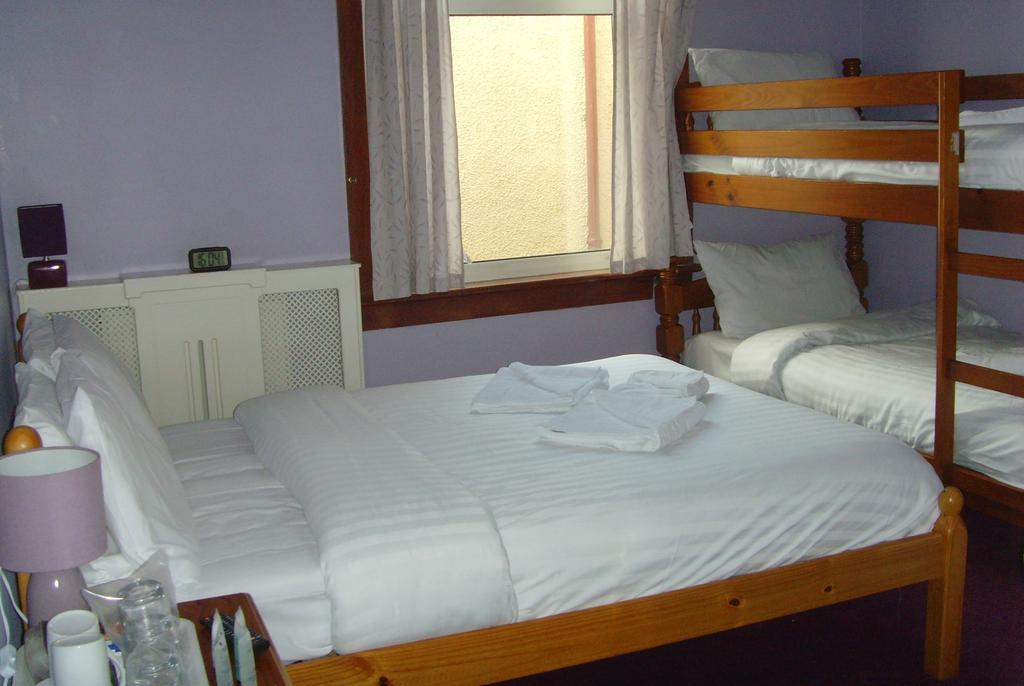 Twin Lions Hotel EDI
