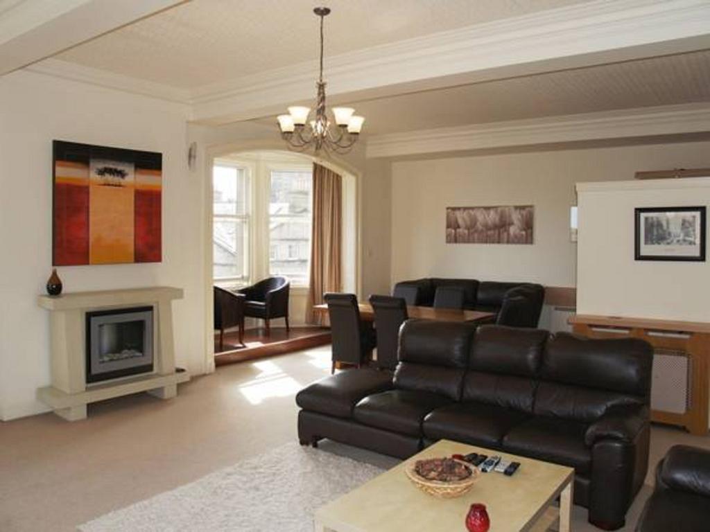 Royal Mile Mansions Apartment *