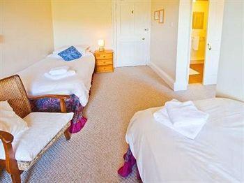 Halcyon House Guest house