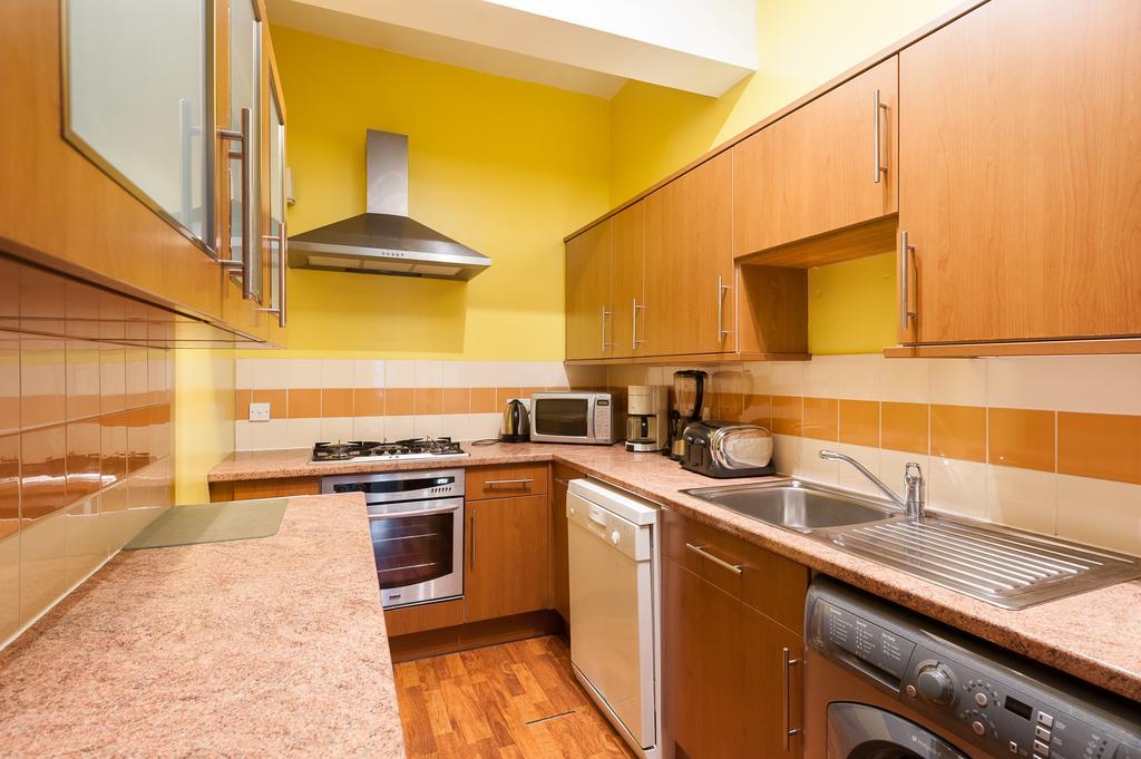 Apartment Pitt Street Beautiful Spacious Free Parking And Free Sanitizer EDI