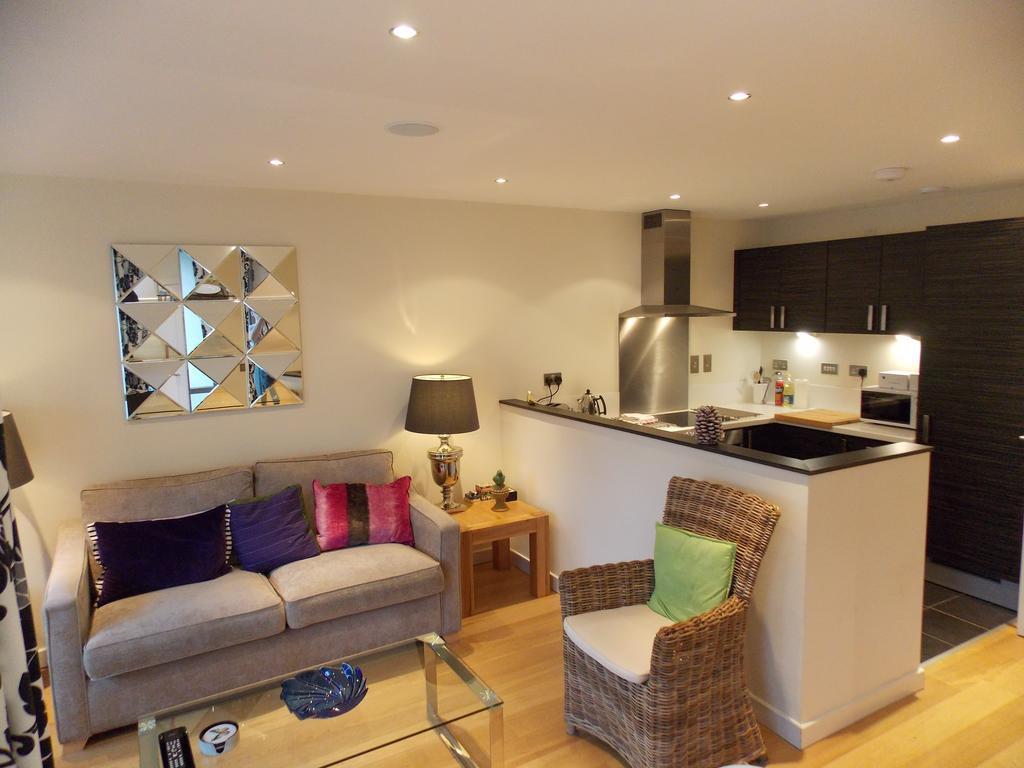 Violet Bank New Town Apartment EDI