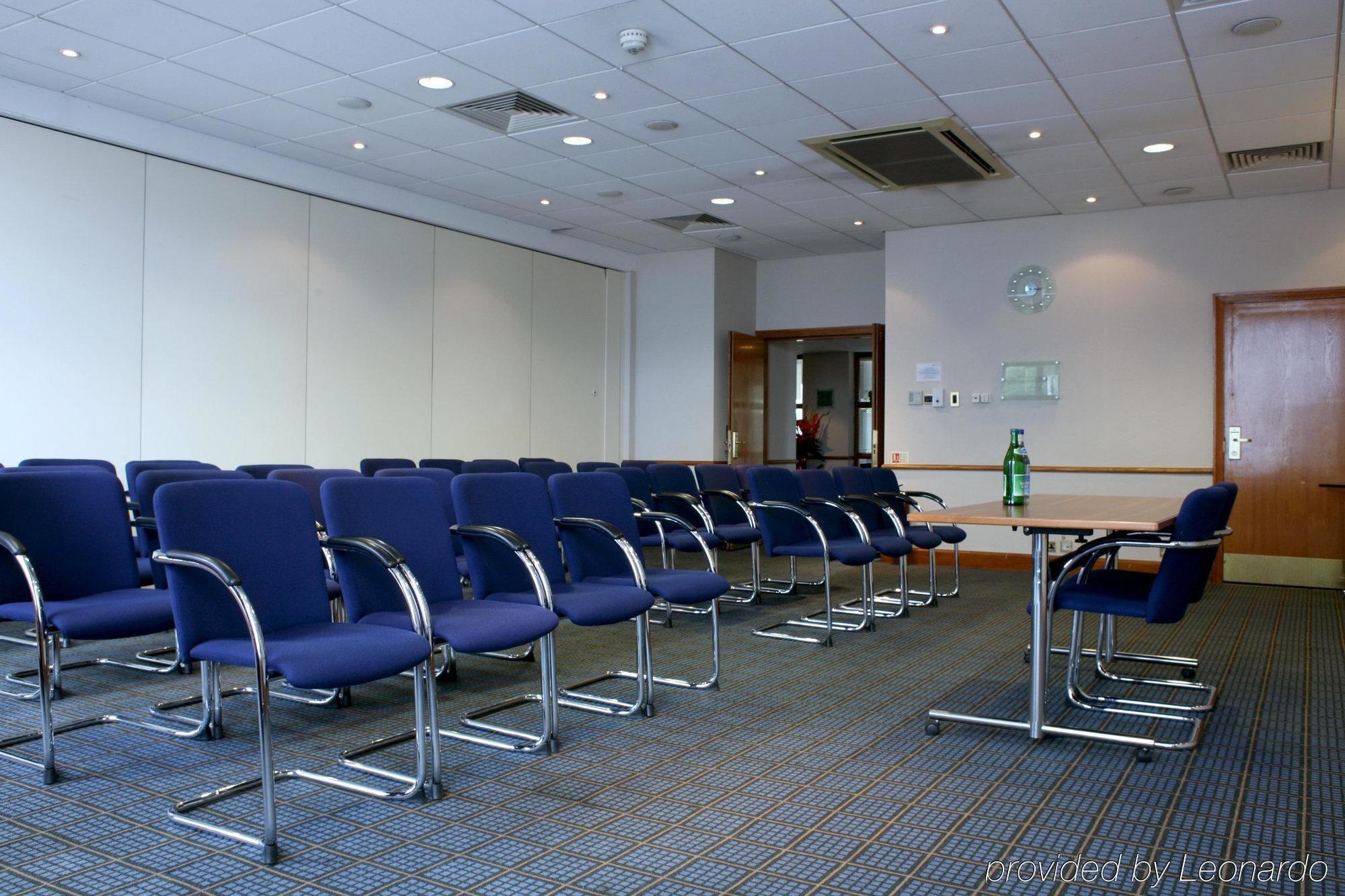 Holiday Express City West By Ihg Hotel