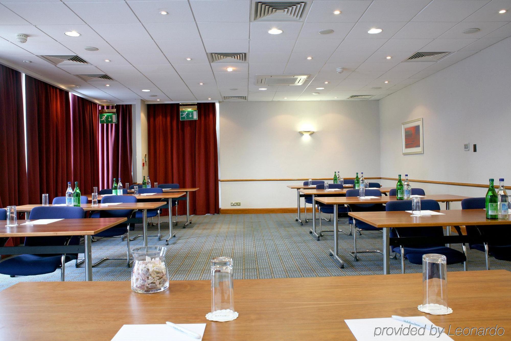 Holiday Express City West By Ihg Edinburgh