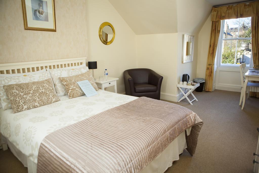 4kt 3* Edinburgh
