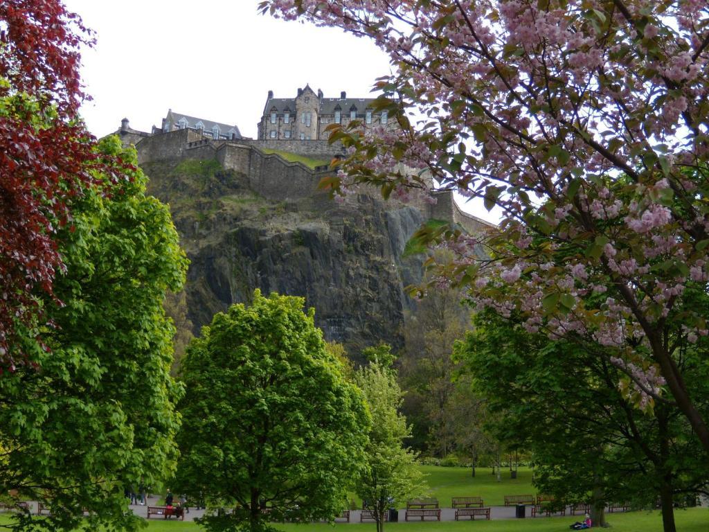 Sonas Guest house Edinburgh