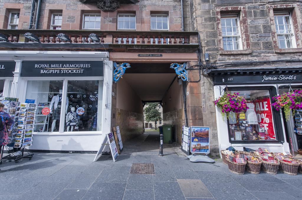 Apartment Writers View, Royal Mile Edinburgh