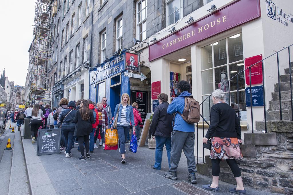 Writers View, Royal Mile Edinburgh