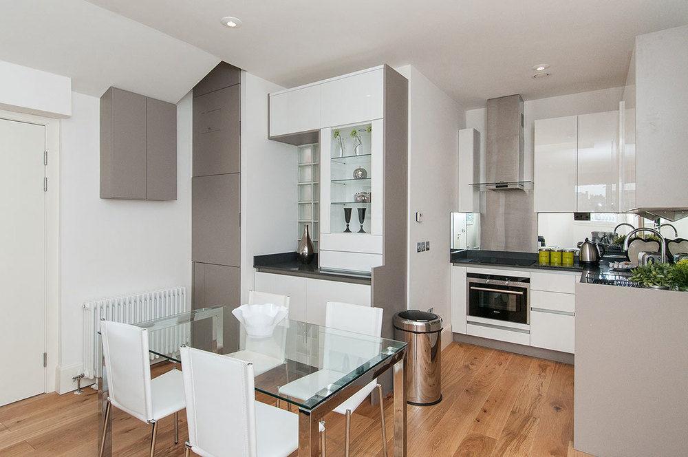 Destiny Scotland - St Andrew Square Apartment