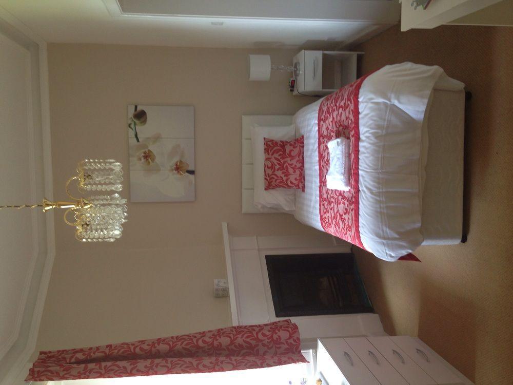 Ailsa Guest house 3*