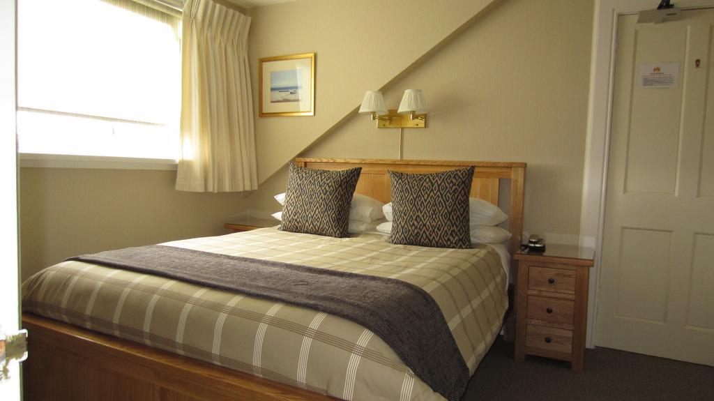 Kew House 5*