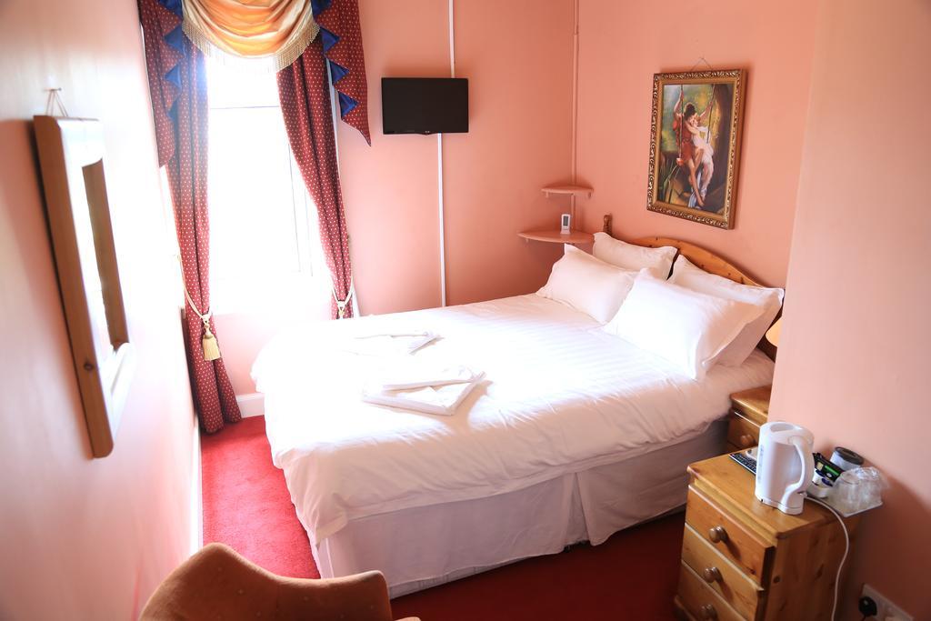Twin Lions Hotel EDI