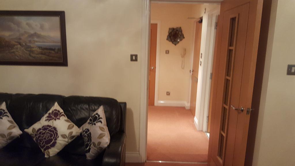 Penthouse Apartment Sleeps 11 * Edinburgh