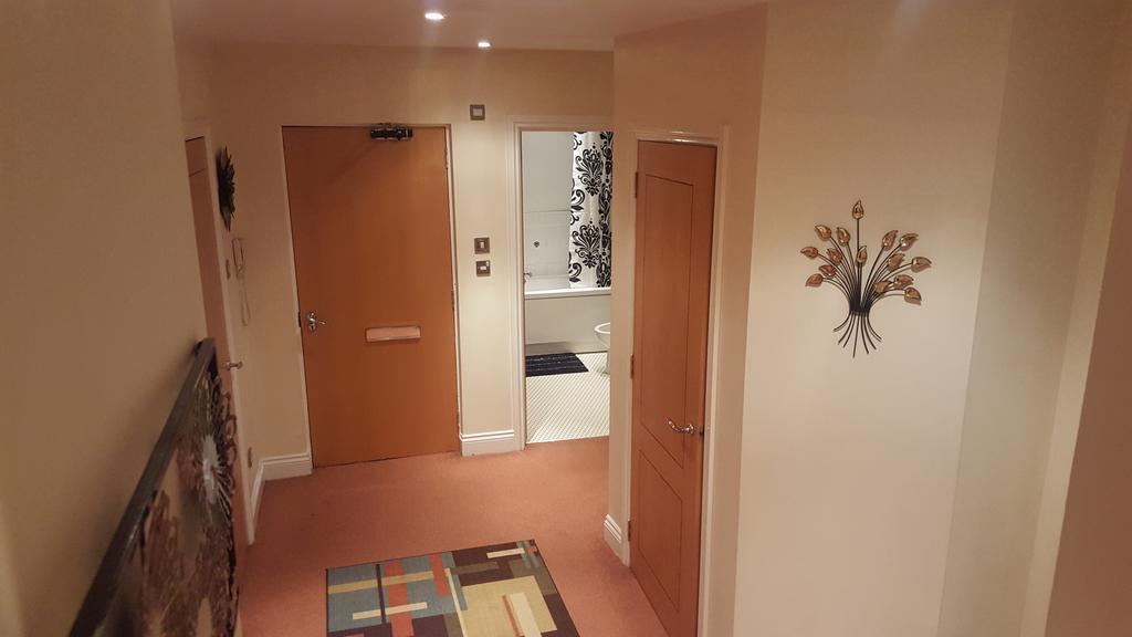 Apartment Penthouse Apartment Sleeps 11 *