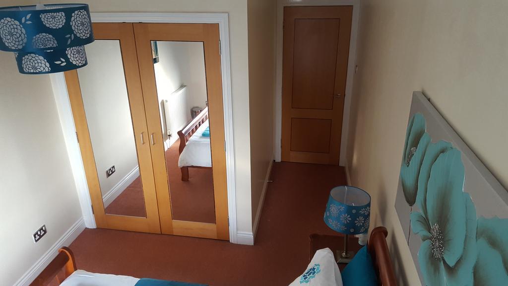 Penthouse Apartment Sleeps 11 EDI