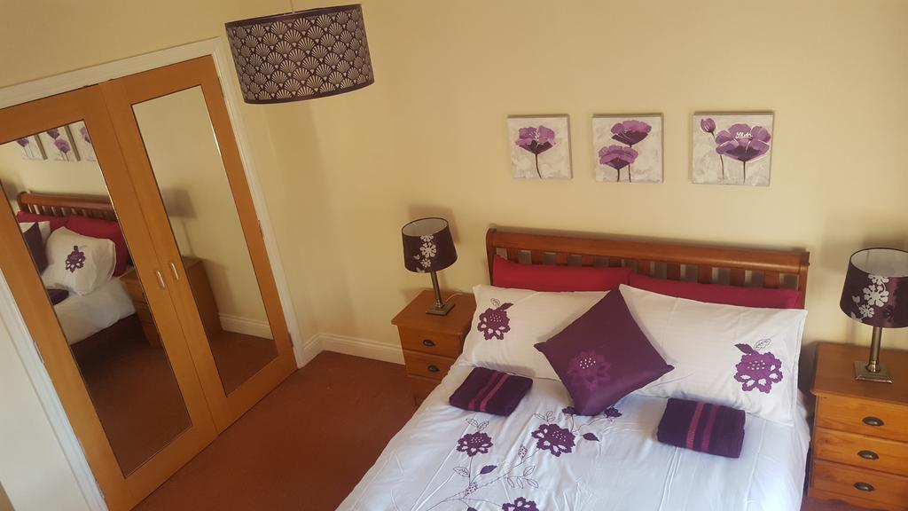 Penthouse Apartment Sleeps 11 * EDI