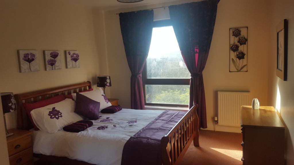 Penthouse Apartment Sleeps 11 EDI
