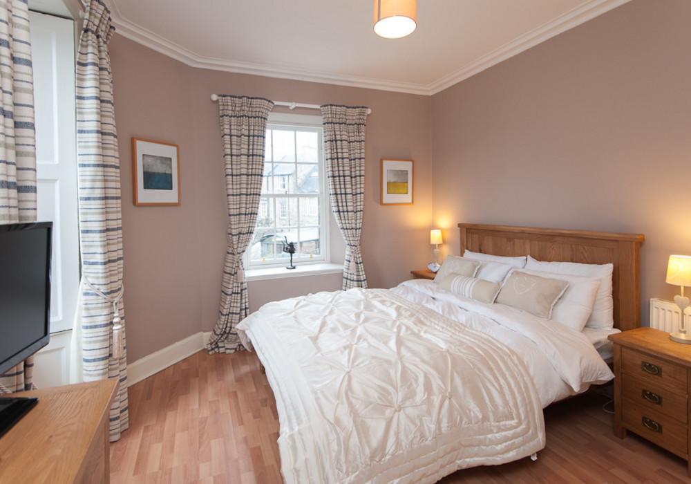 The Raeburn Place *