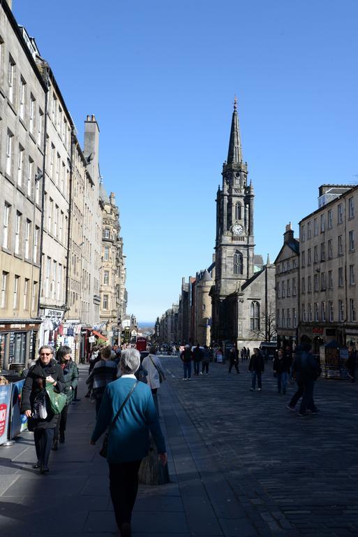 Pitt Street Beautiful Spacious Free Parking And Free Sanitizer Apartment EDI