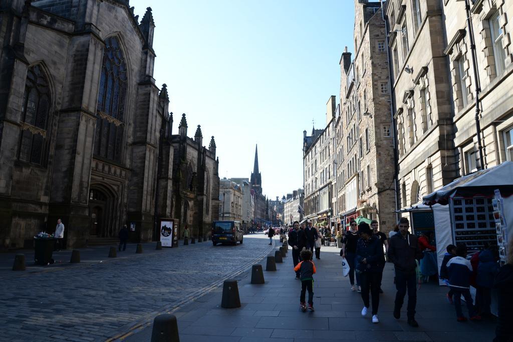 Pitt Street Beautiful Spacious Free Parking And Free Sanitizer EDI