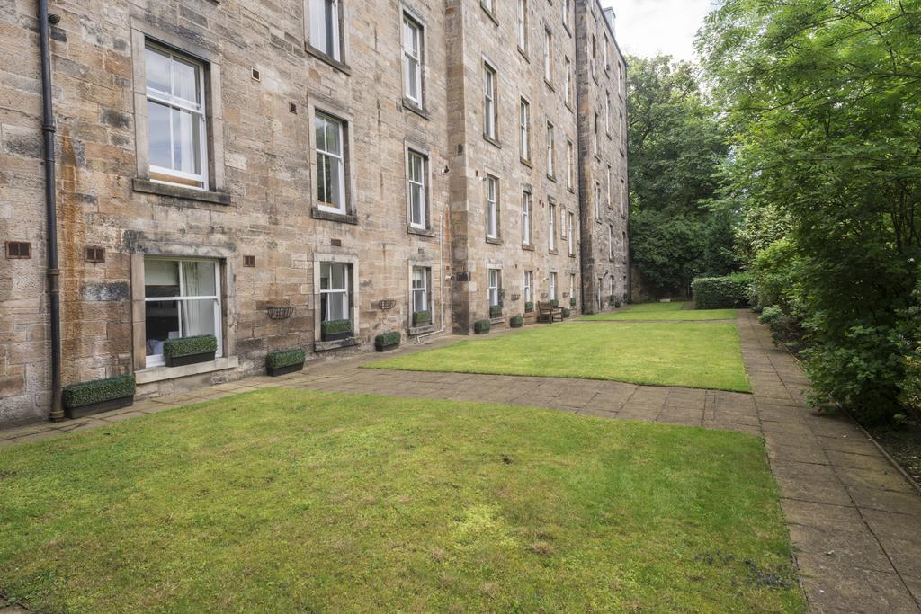 Fountain Court - Royal Garden 4*