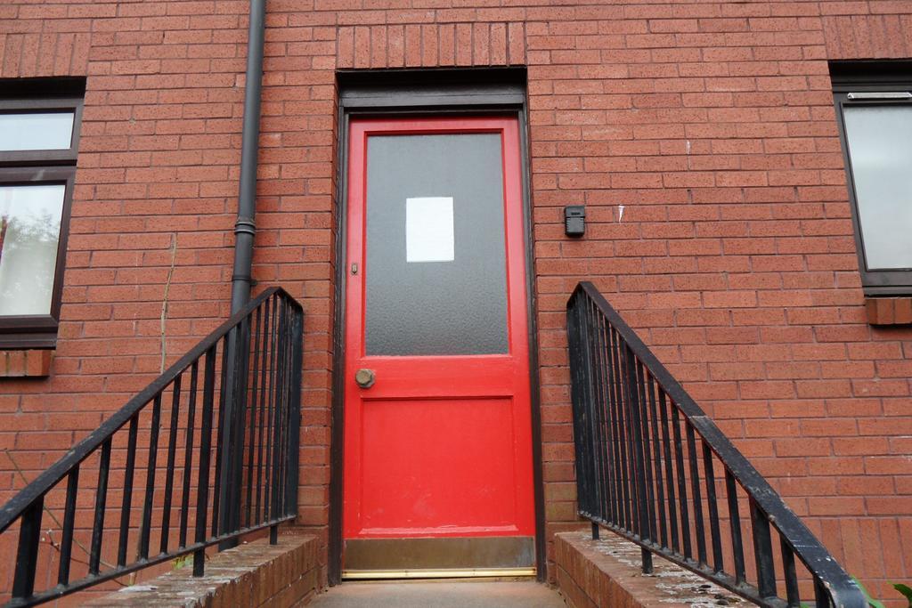Apartment Ivy Bryson Rd *