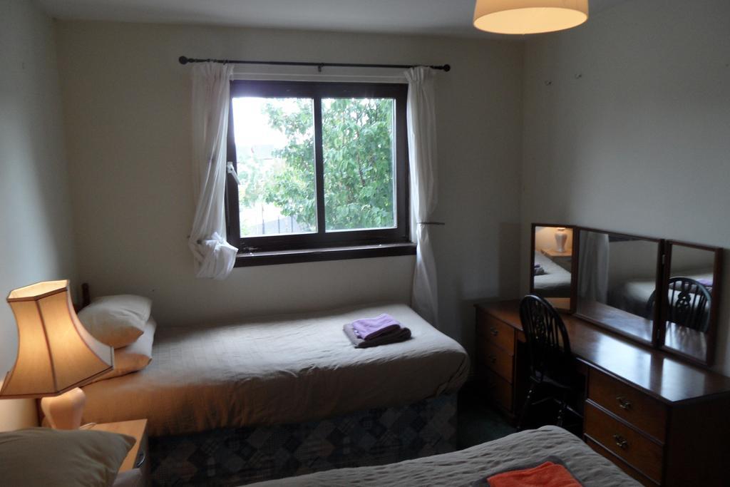 Apartment Ivy Bryson Rd *