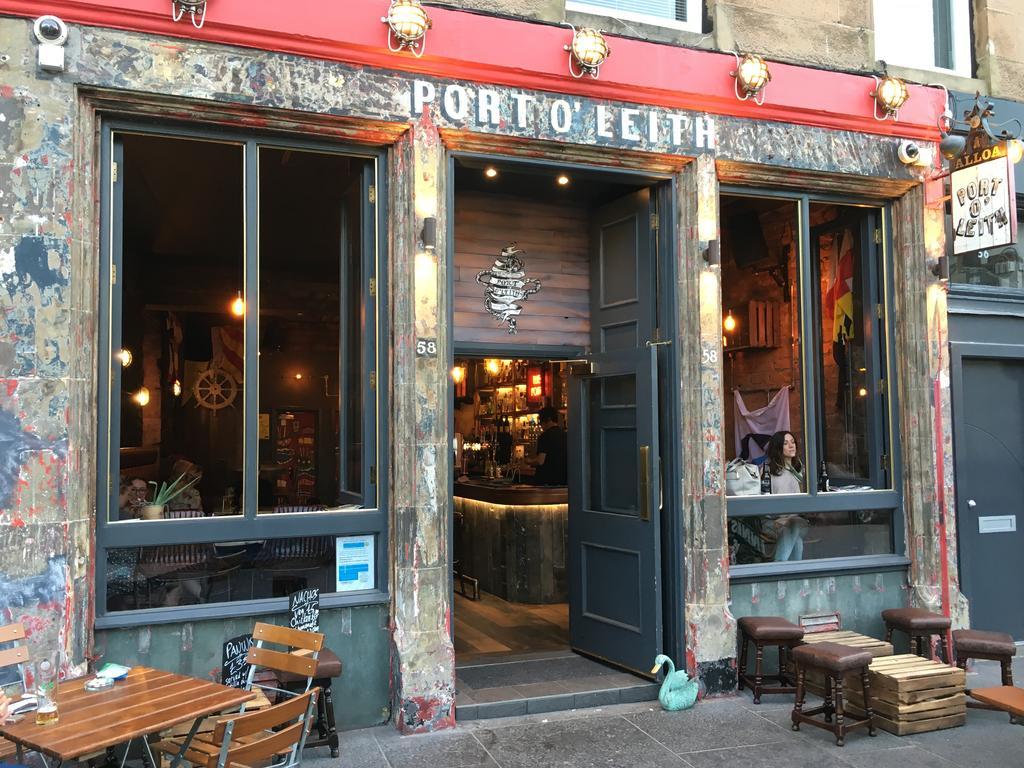 The Cooperage No 6, The Shore Apartment Edinburgh