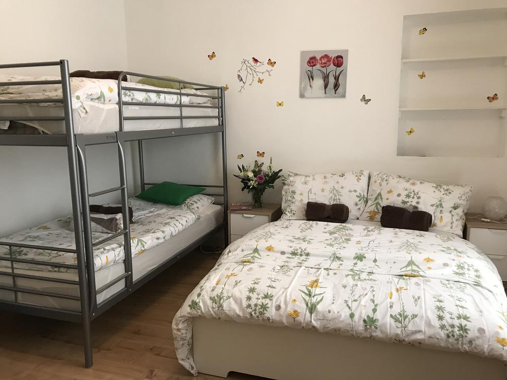 Central Apartment *