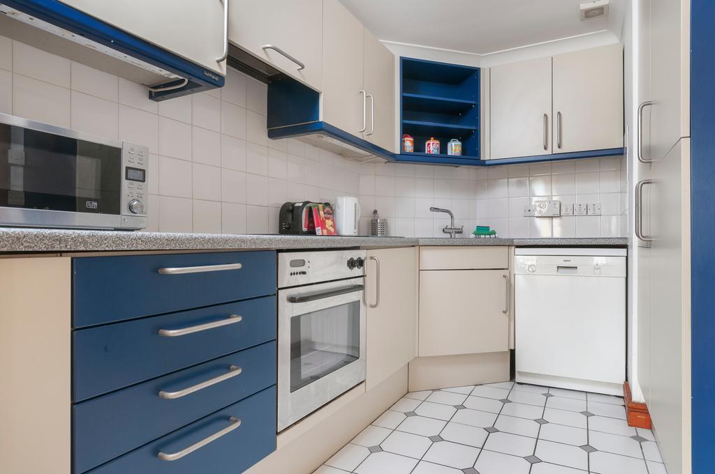 Apartment Dean Village - Lovely 2 Bed In Picturesque Dean Village With Balcony And Private Parking EDI