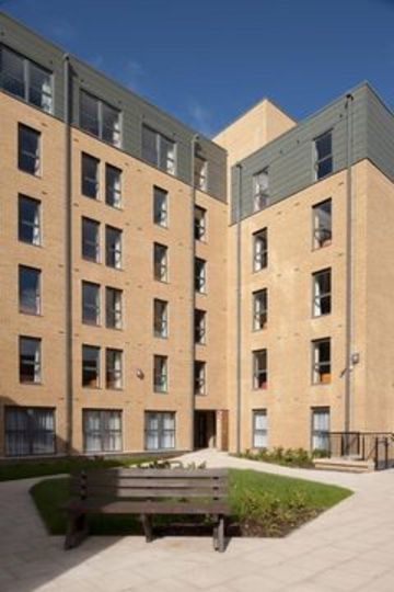 Smart Iq 4* Edinburgh
