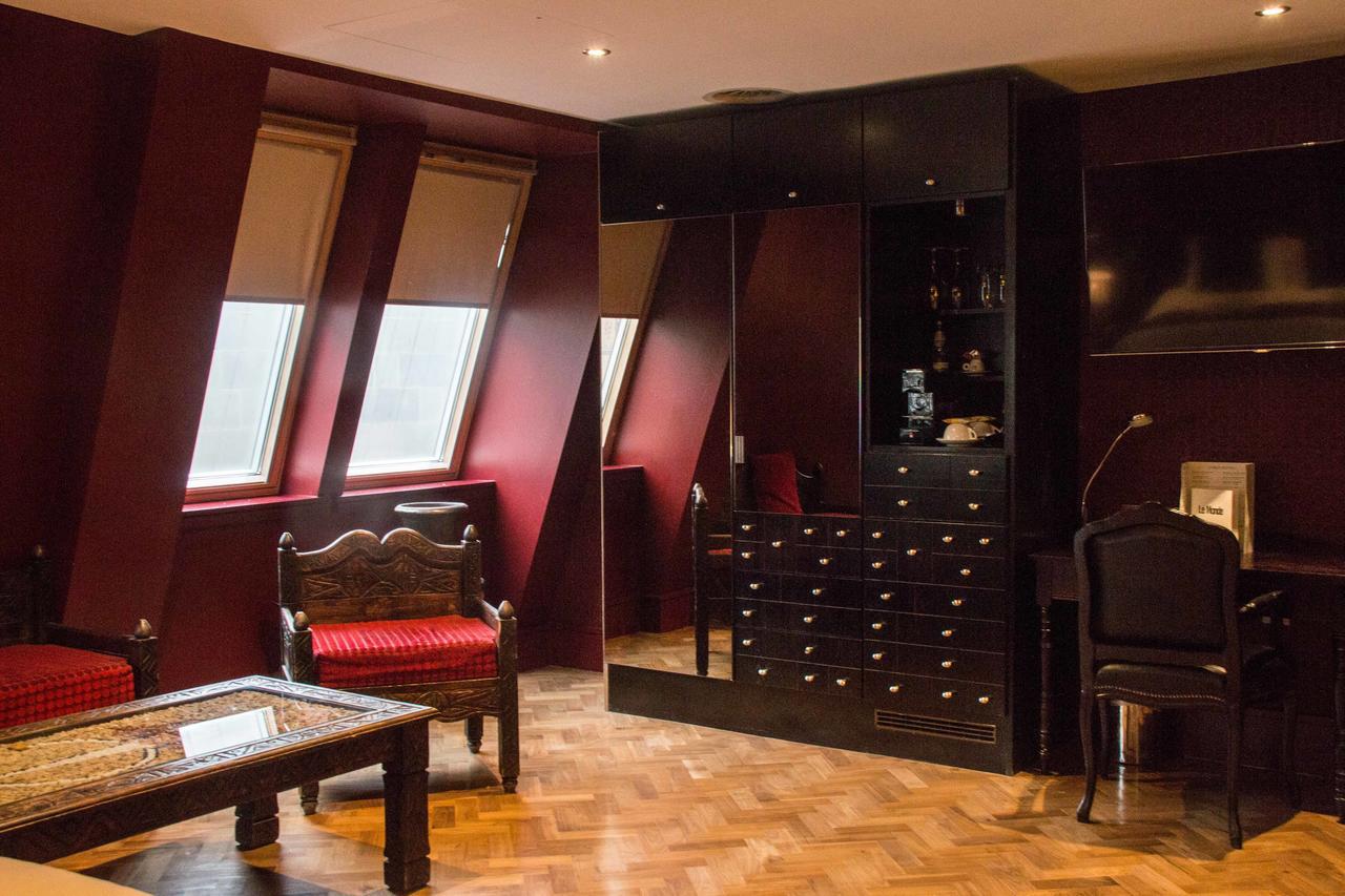 Le Monde Hotel