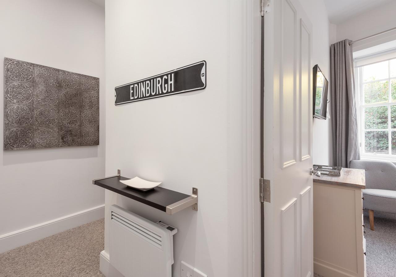 Castle 2 Old Town Apartment Edinburgh
