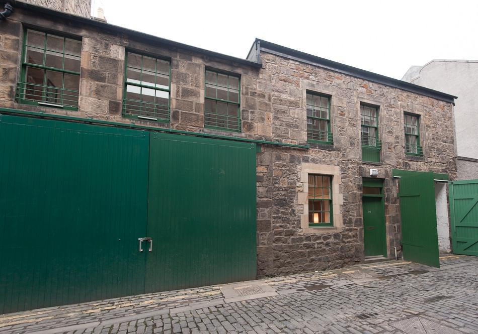 Thistle Lane Apartment *